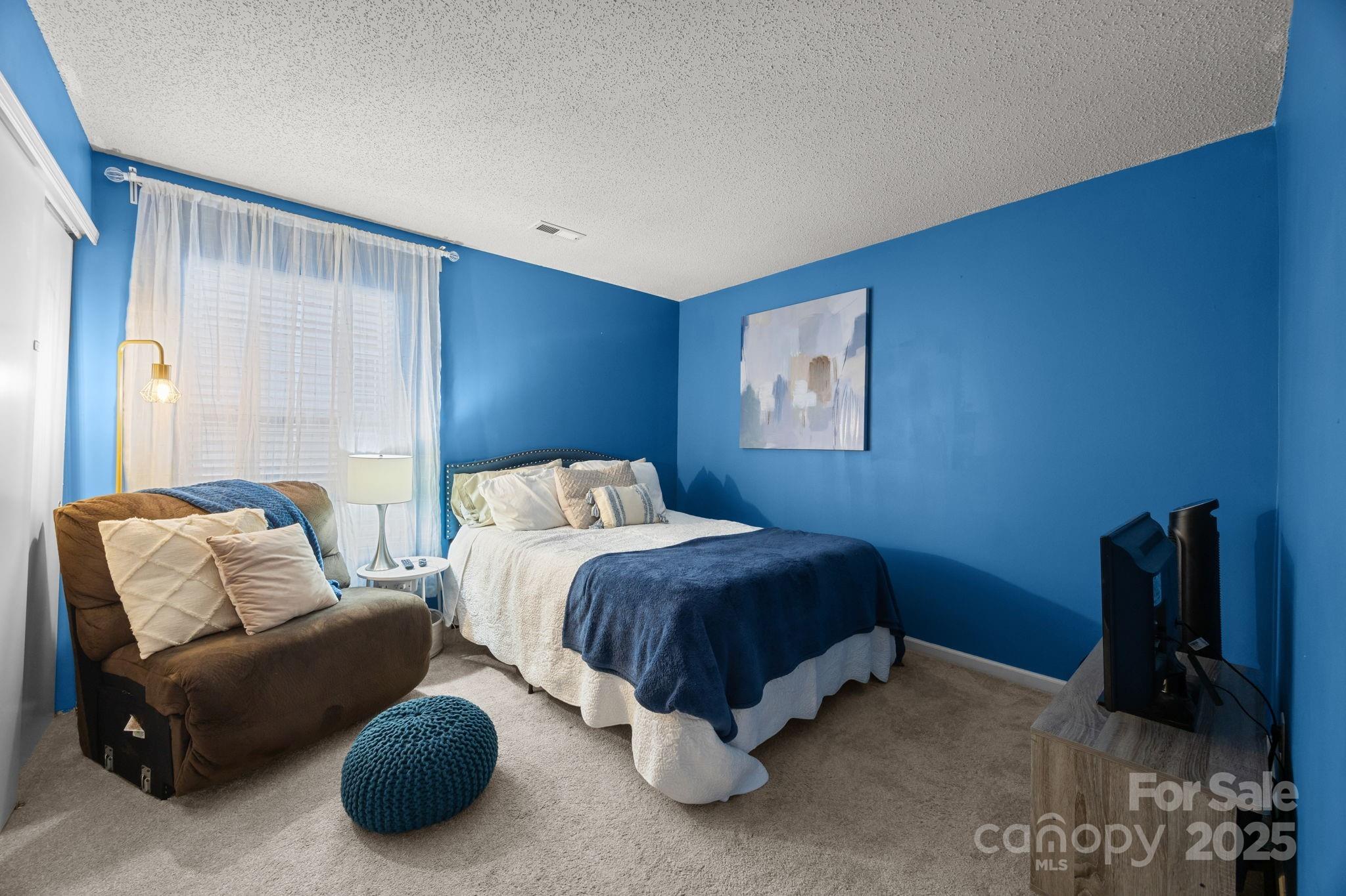 Hamilton Lakes - Residential