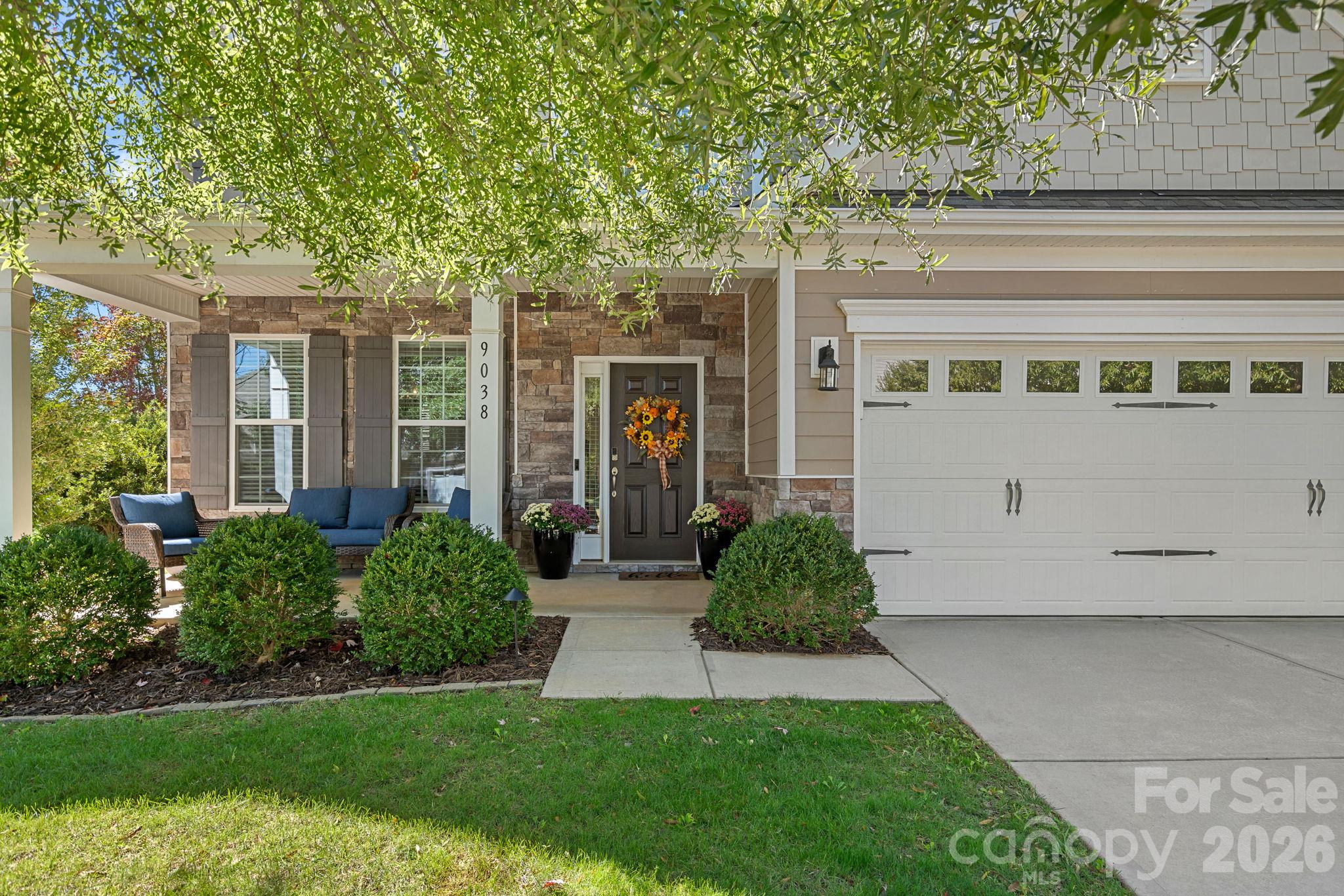 9038 Loch Glen Way