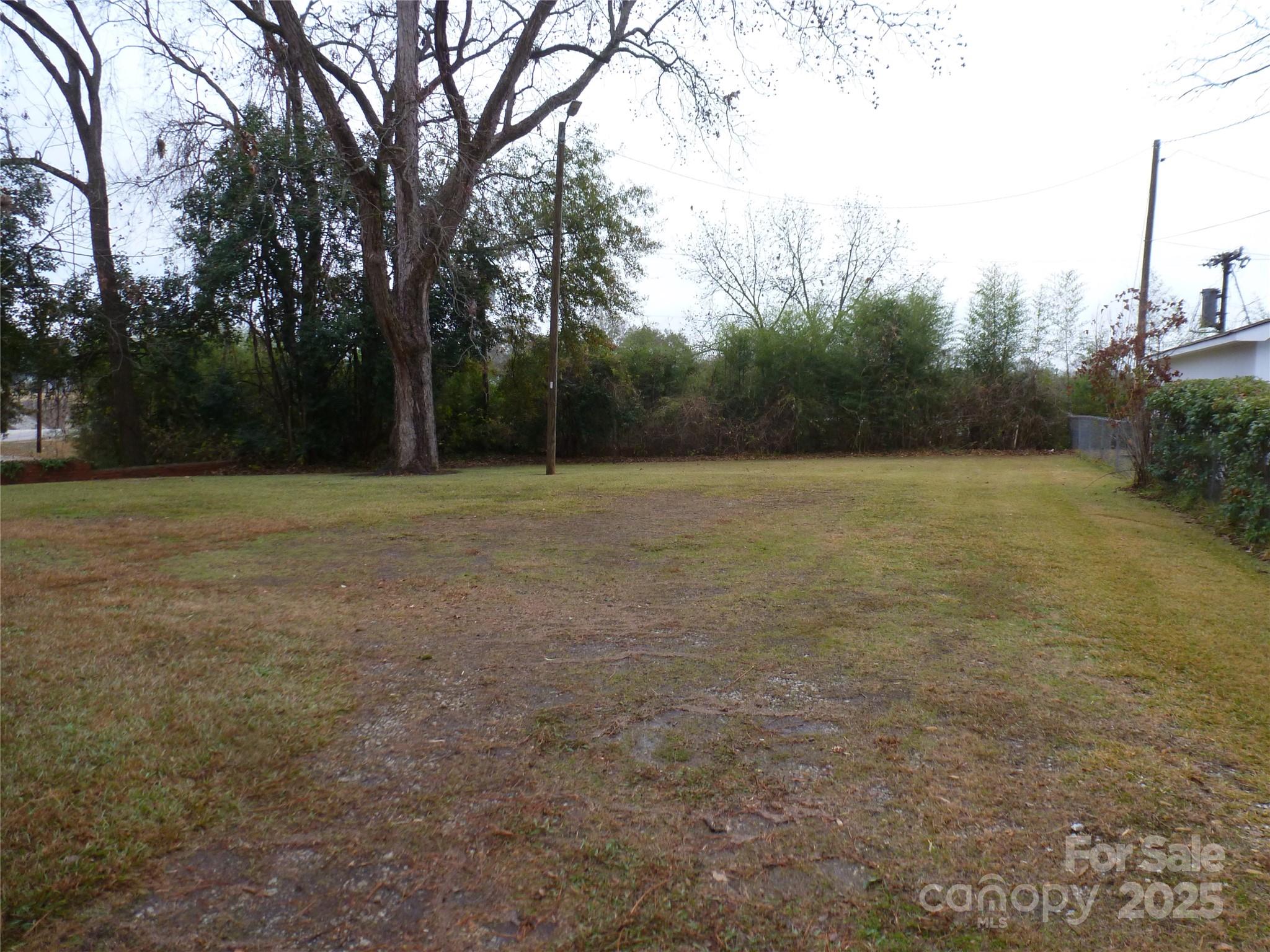 503 W Meeting Street