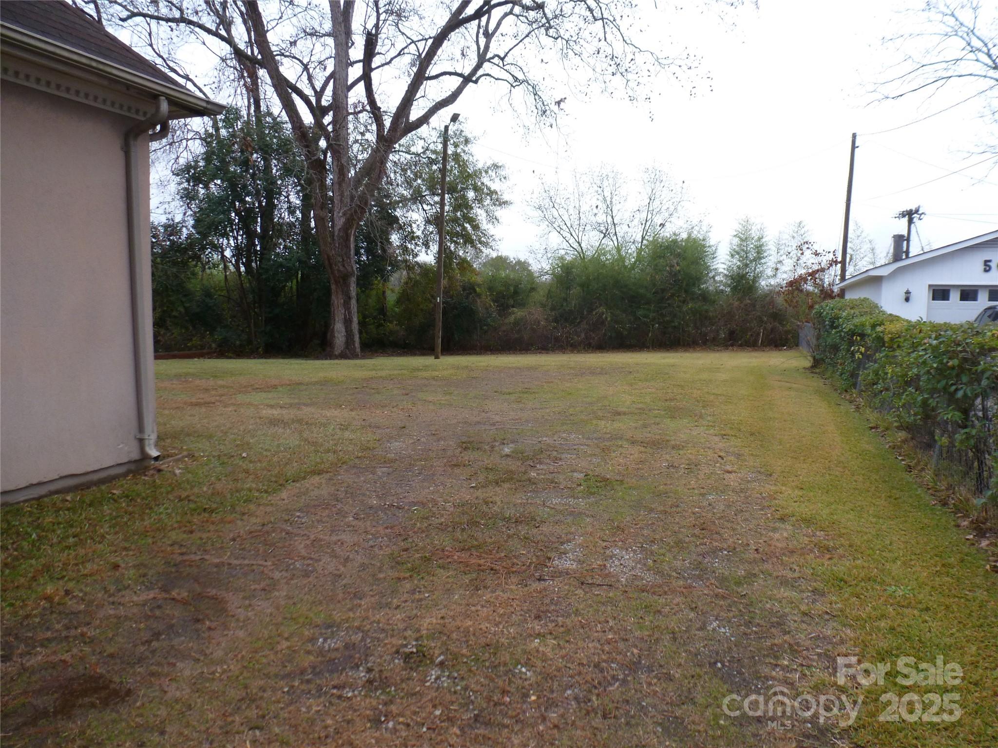 503 W Meeting Street