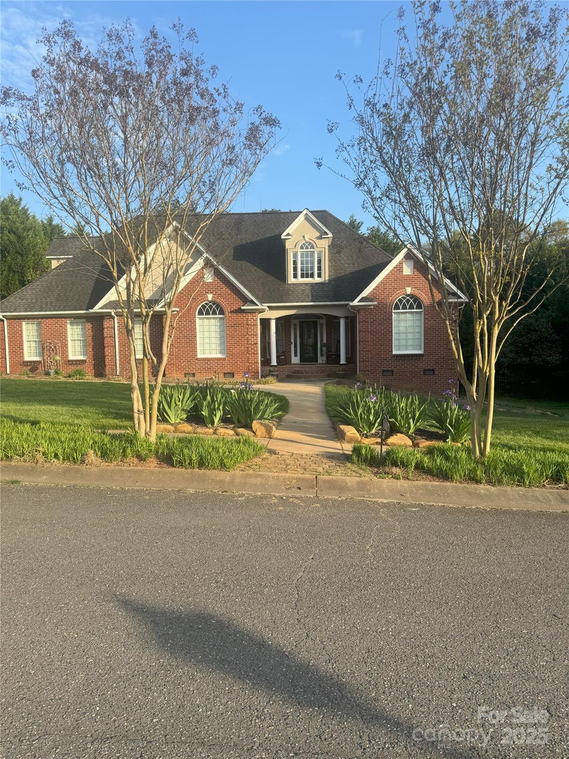 1308 Moonshadow Lane