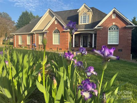 1308 Moonshadow Lane Shelby NC 28150