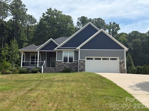 Photo of 4072 Barbrick Street, Sherrills Ford, NC 28673 (MLS # 4402817)