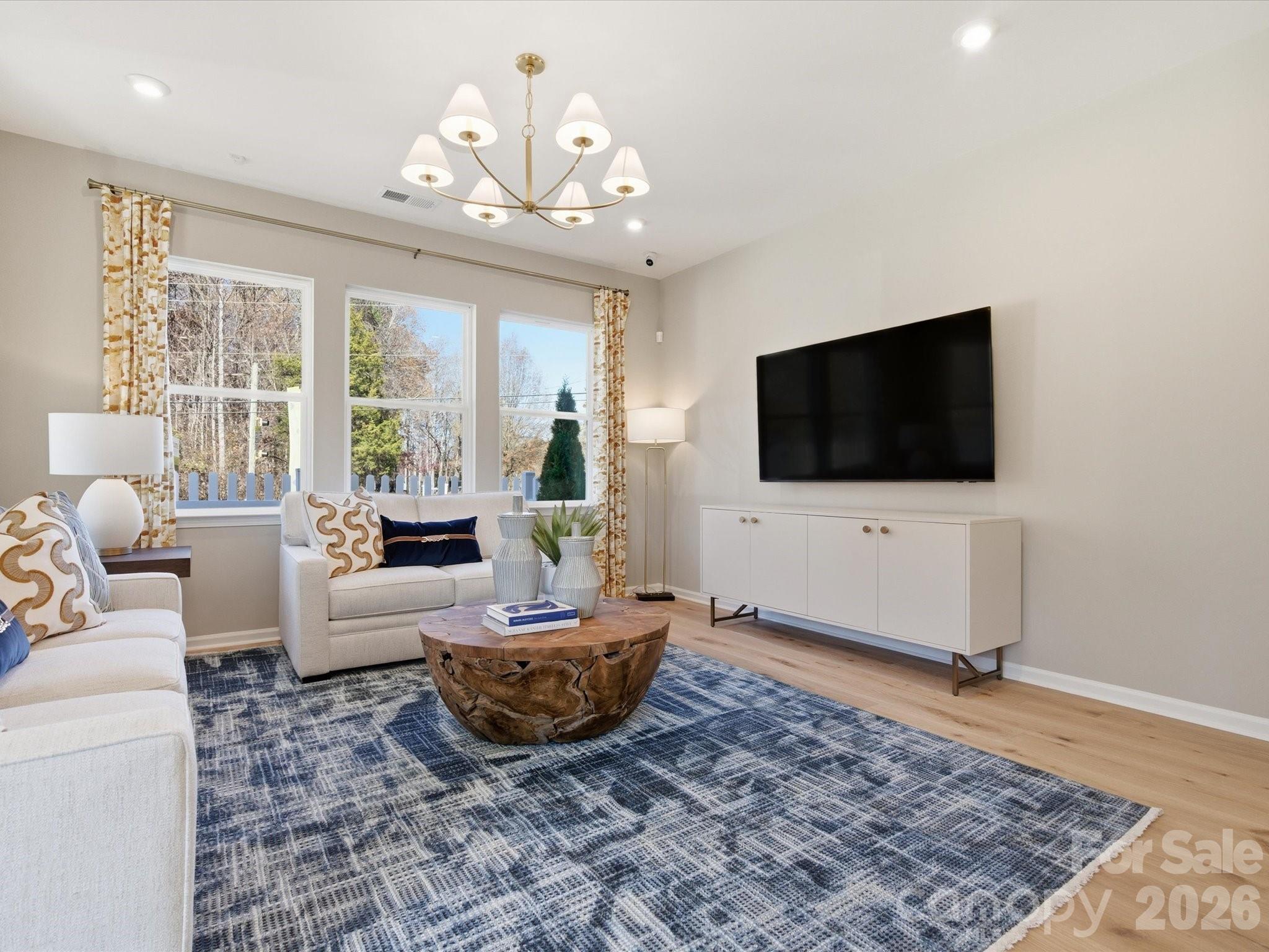 Ellis Townes - Residential