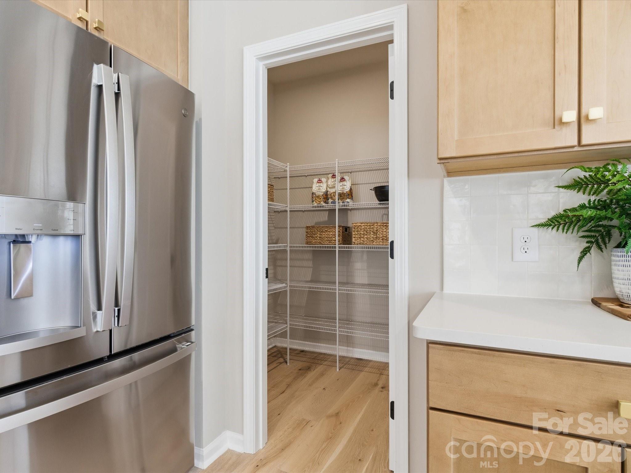 Ellis Townes - Residential