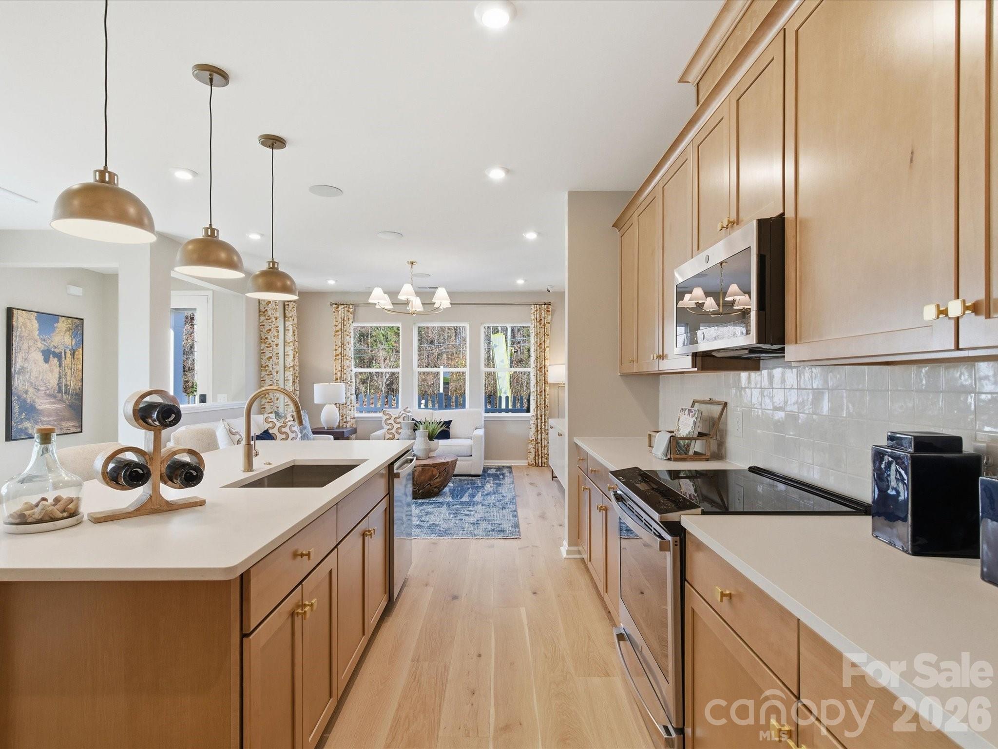 Ellis Townes - Residential