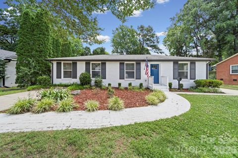 Photo of 4919 Seacroft Road, Charlotte, NC 28210 (MLS # 4393923)
