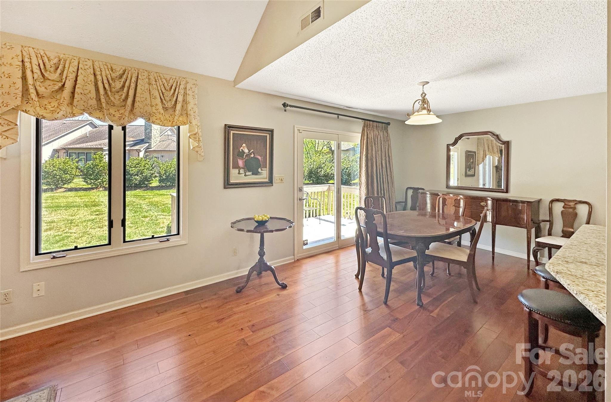 603 29th Avenue NE 213