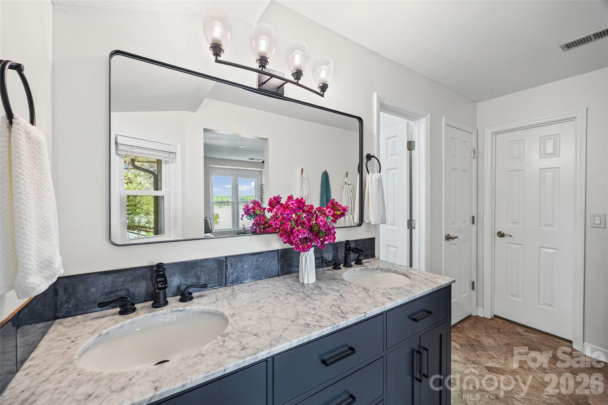 Emerald Point - Residential