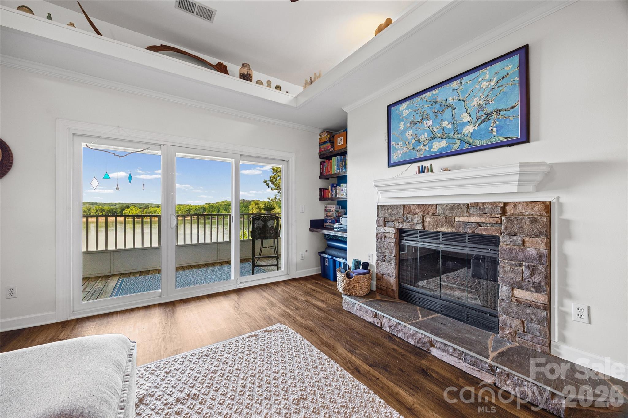 Emerald Point - Residential