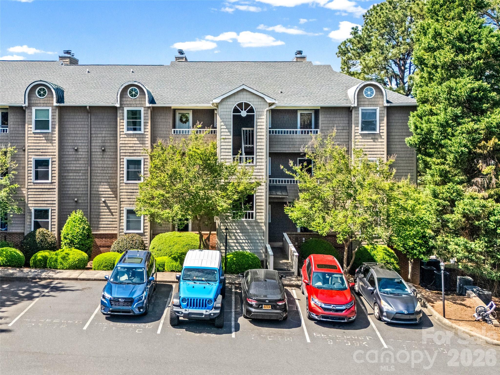 Emerald Point - Residential