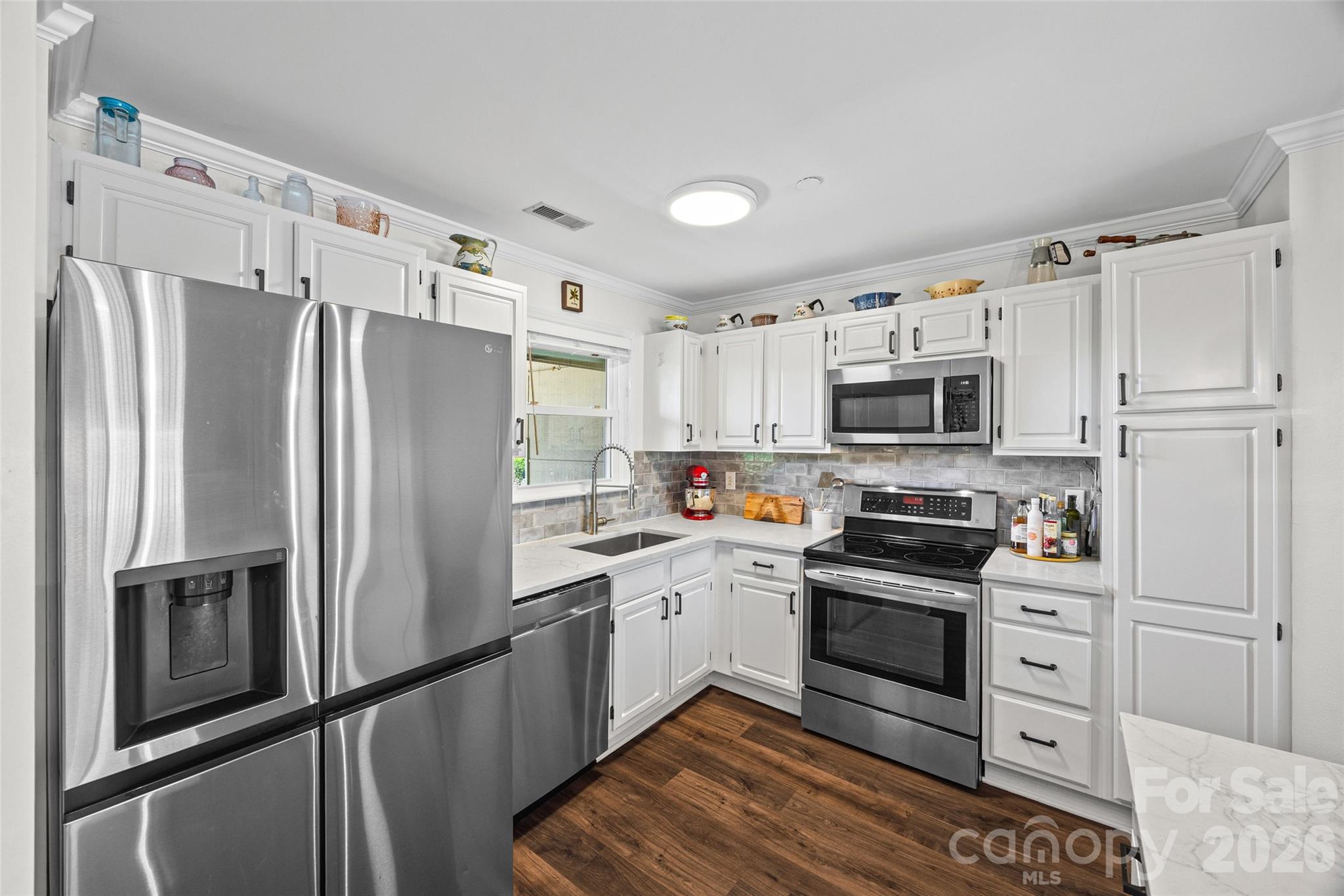 Emerald Point - Residential