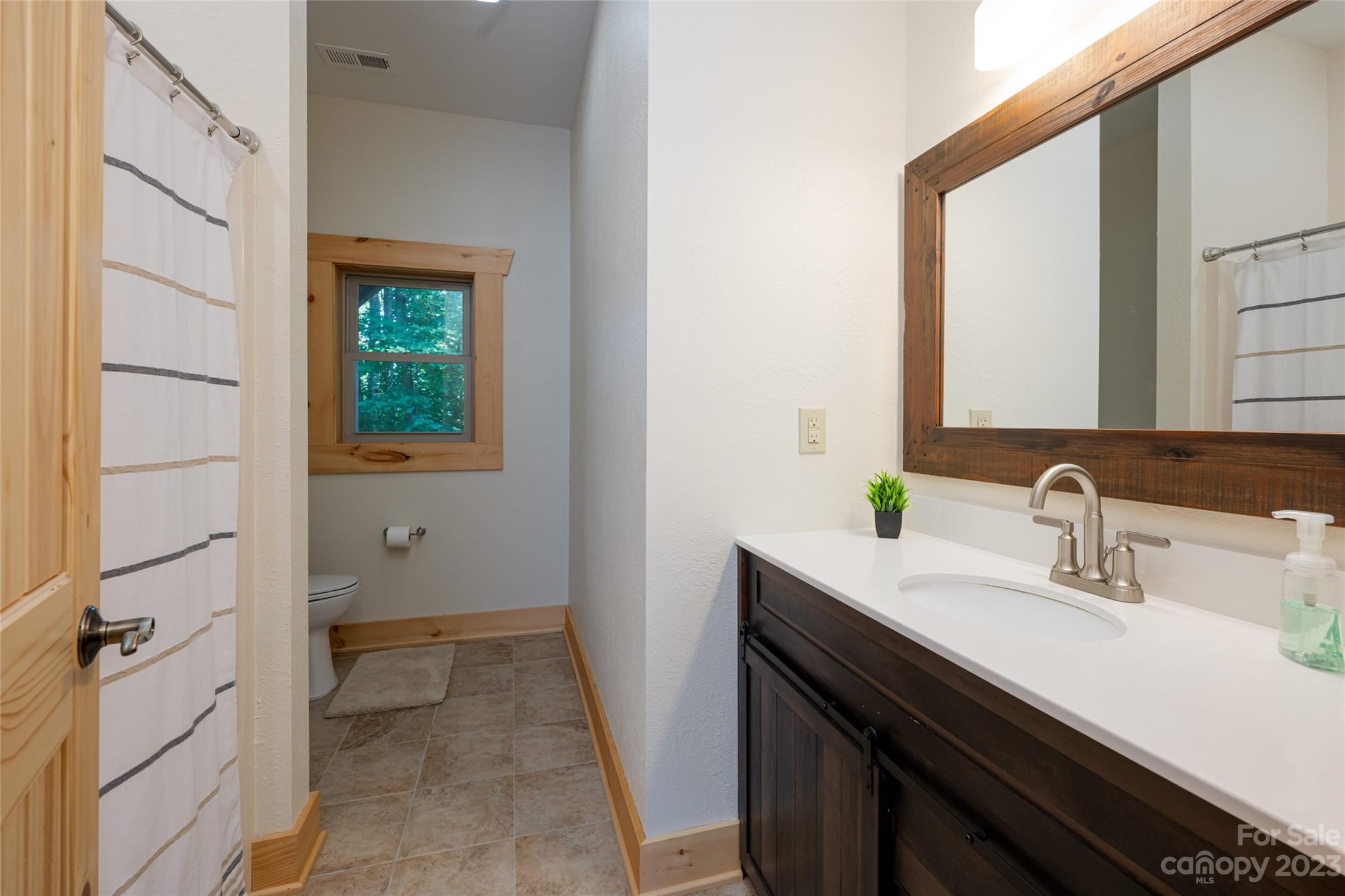 Hidden Lake - Residential