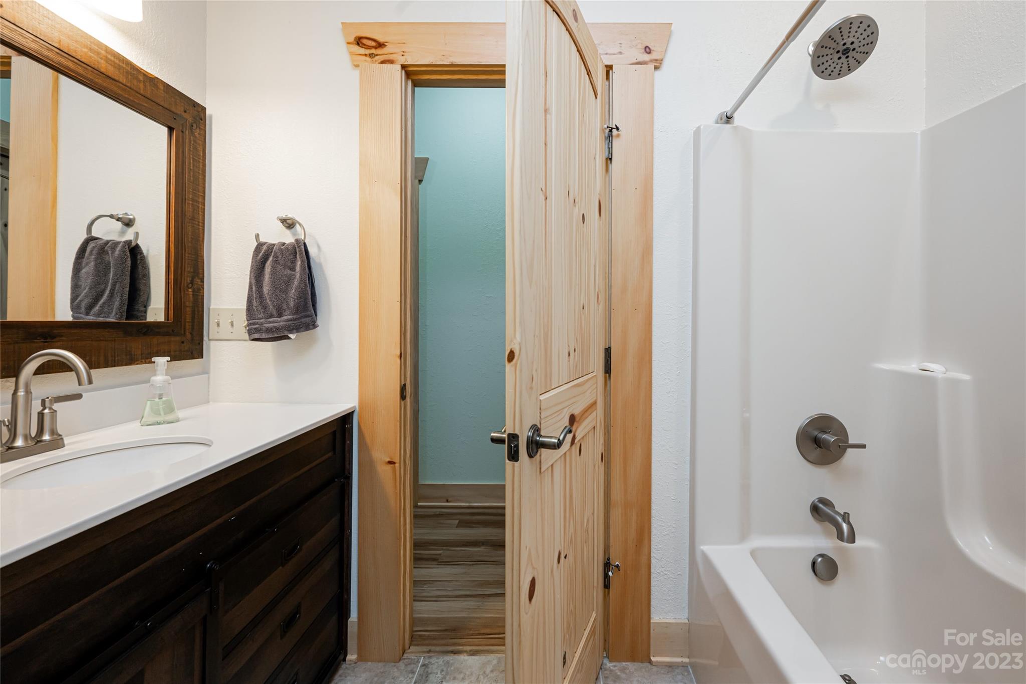 Hidden Lake - Residential