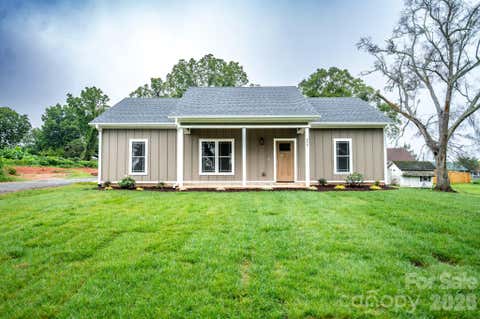 Photo of 258 Florida Avenue, Spindale, NC 28160 (MLS # 4411159)