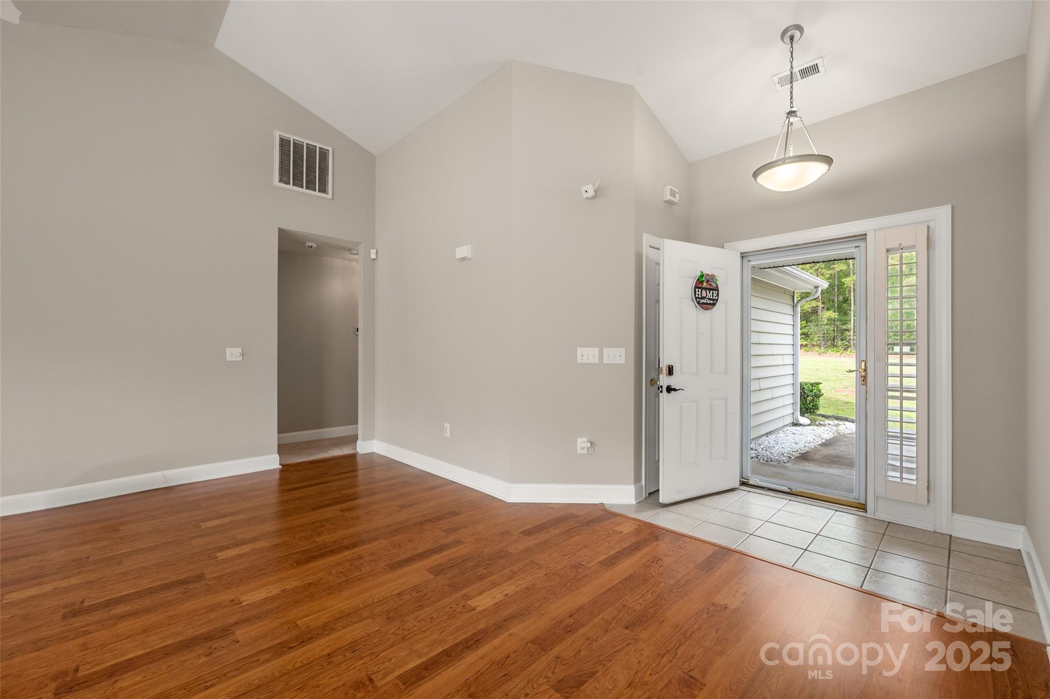 2412 Laura Drive