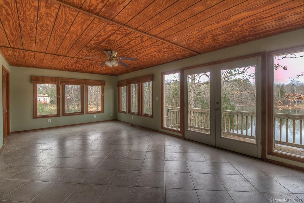 Paradise Point - Residential