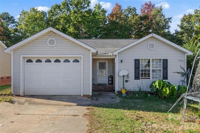 2053 E Park Drive Lancaster SC 29720