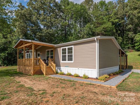 15 Joe Davis Road Sylva NC 28779