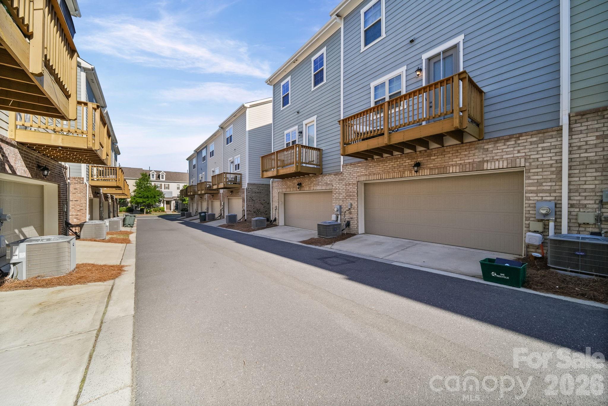 Hadley at Arrowood Station - Residential