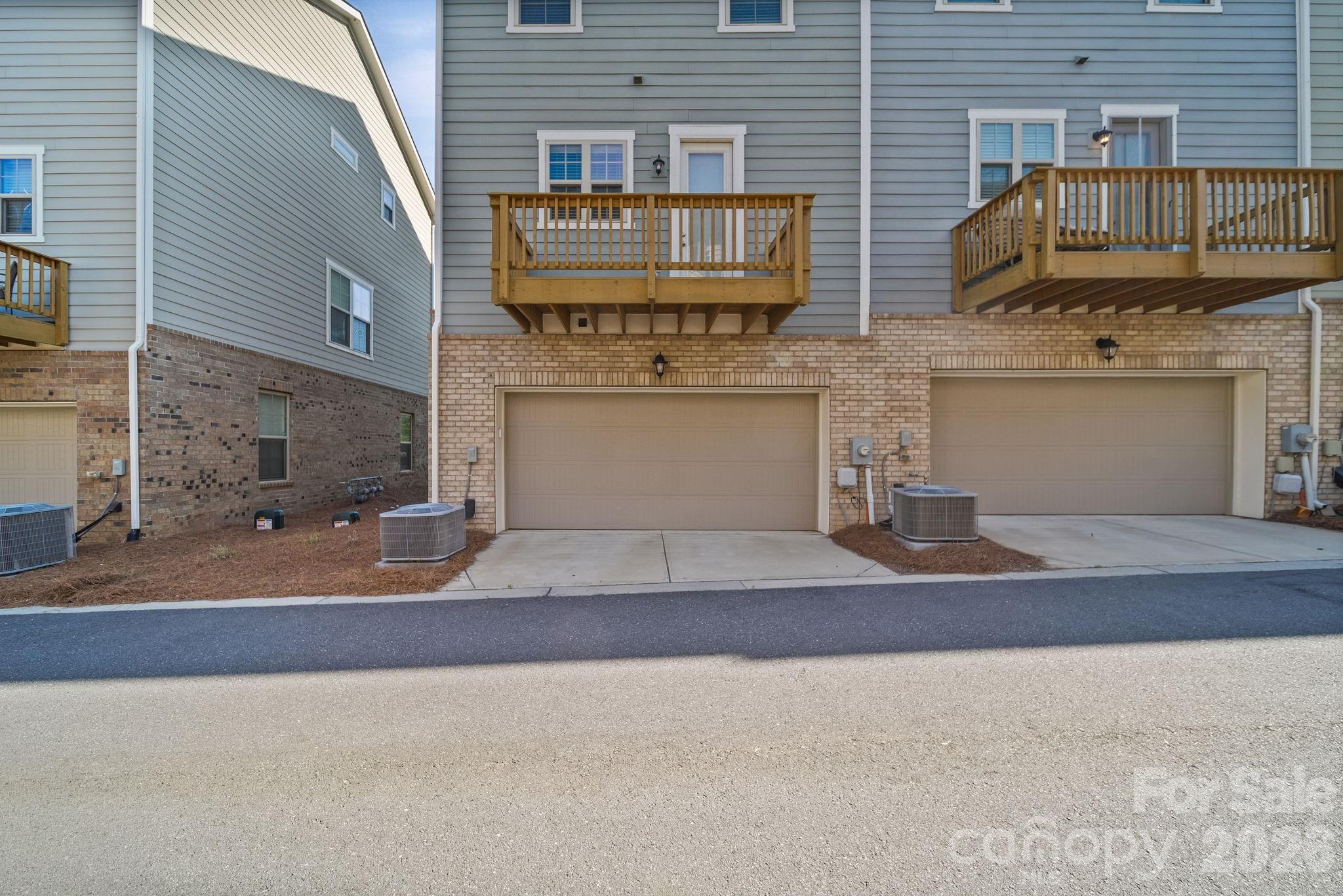 Hadley at Arrowood Station - Residential