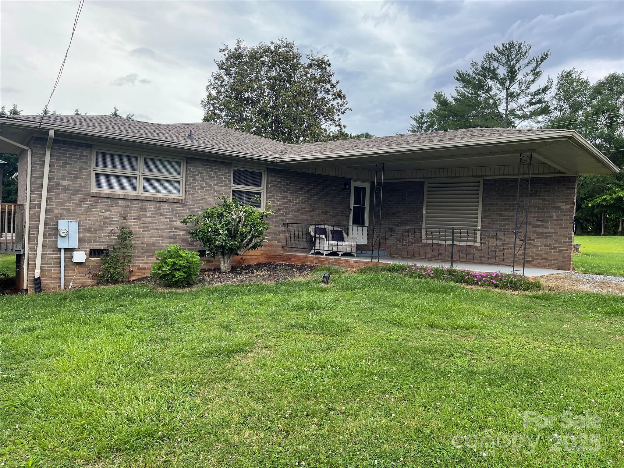 114 Aqua Drive