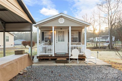 A home in Hendersonville