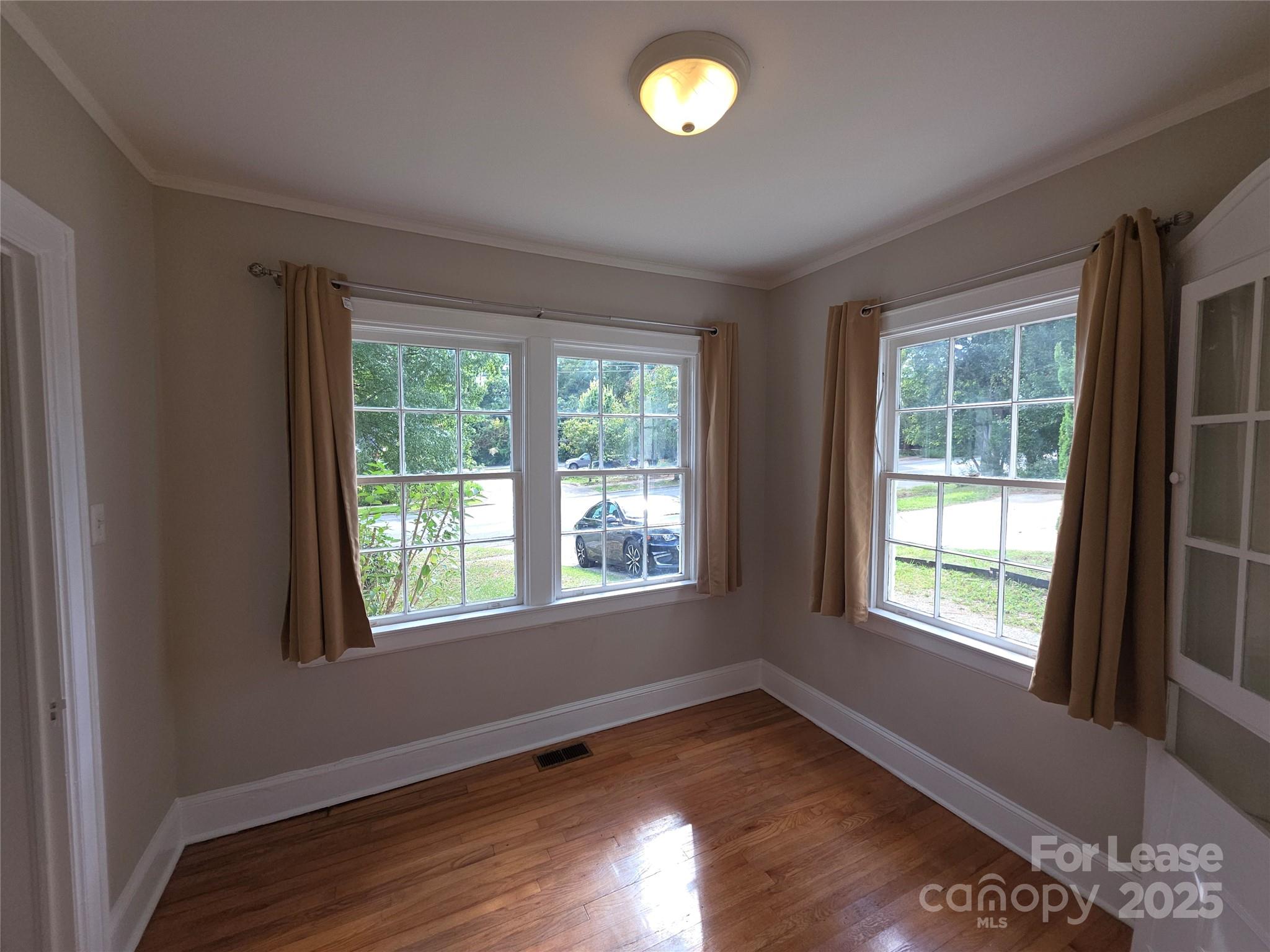 Commonwealth - Residential Lease