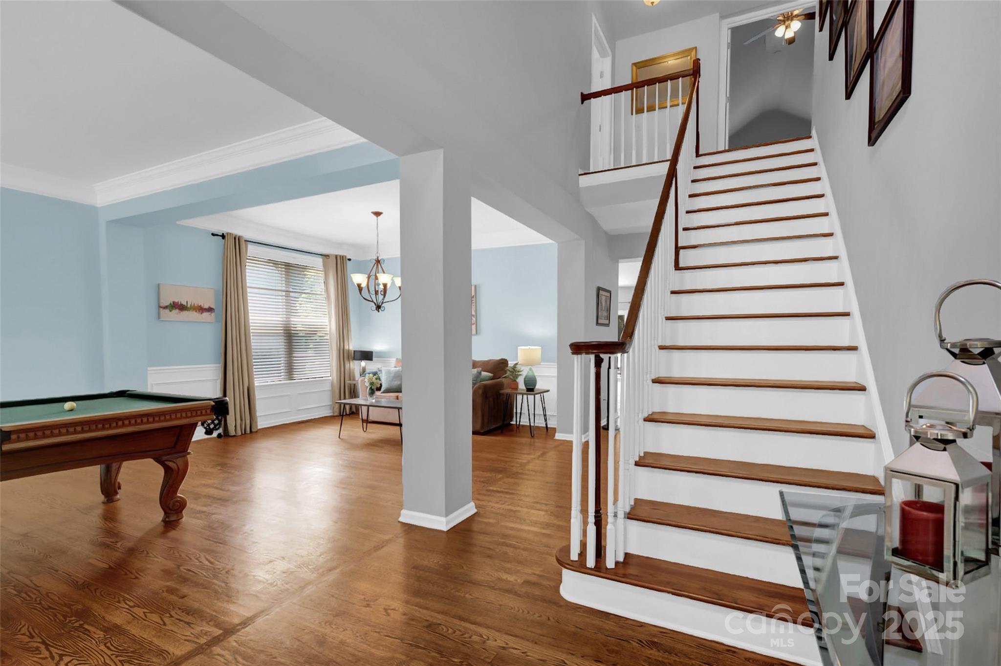 10104 Treetop Lane