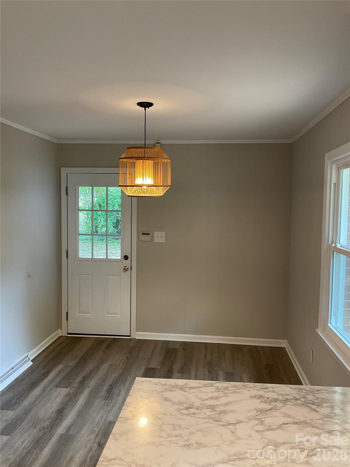 2346 Woodleaf Drive