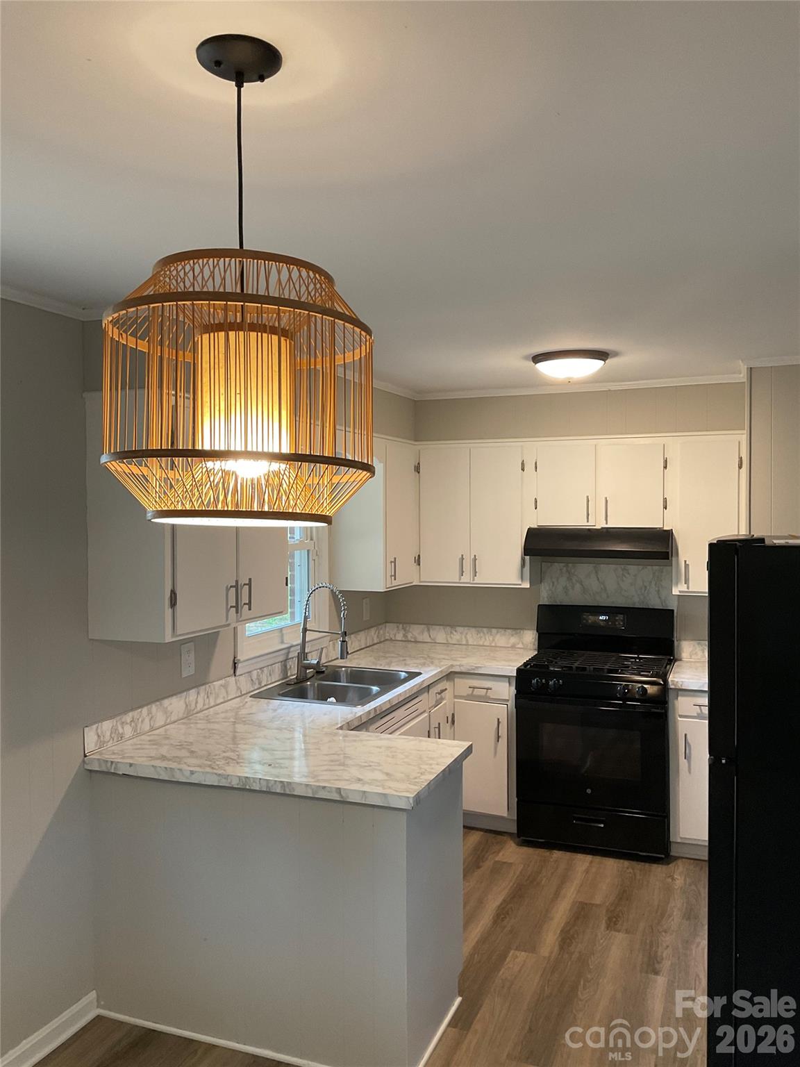 2346 Woodleaf Drive
