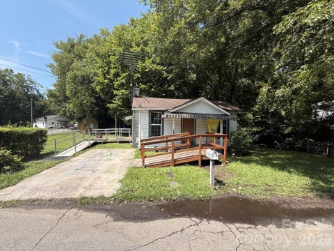 Photo of 126 James Street SW, Concord, NC 28025 (MLS # 4400329)