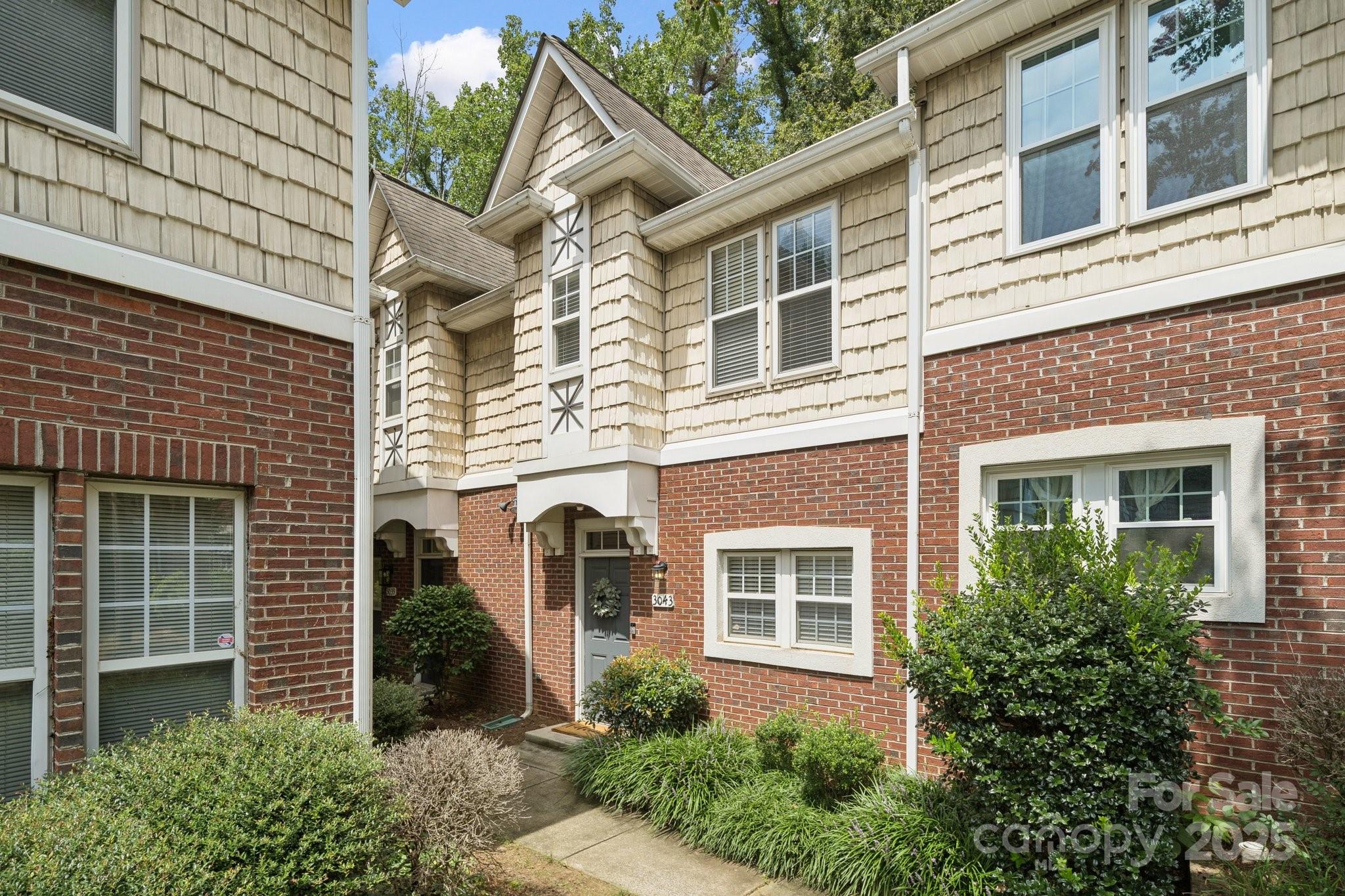 Commonwealth - Residential