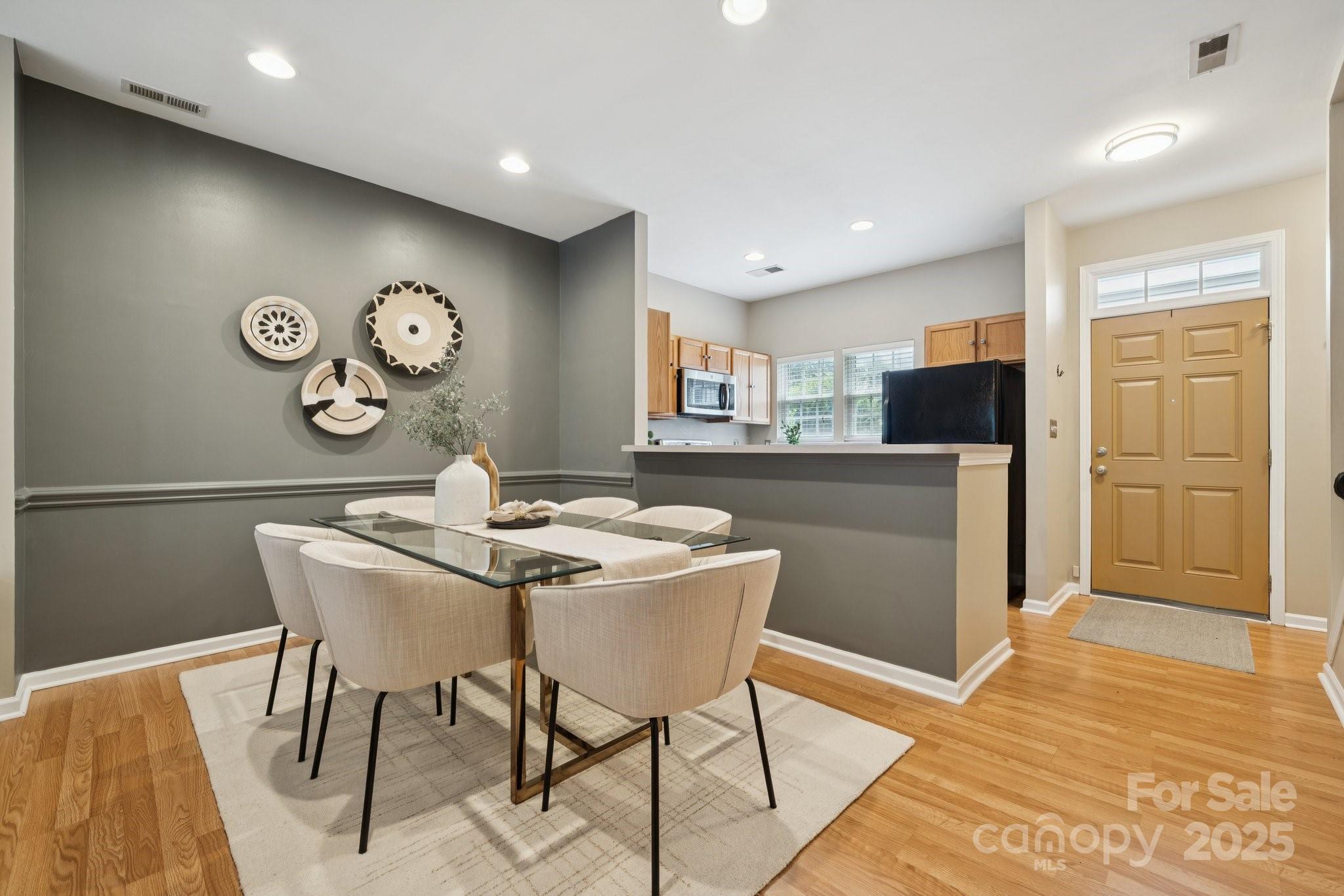Commonwealth - Residential