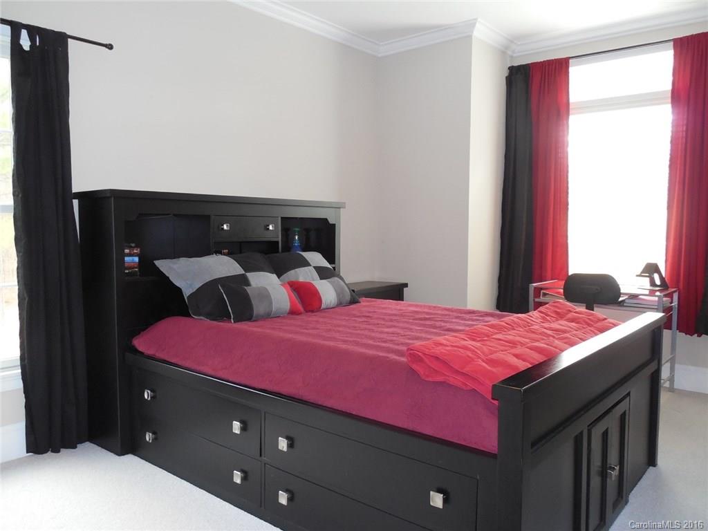 Riverwalk - Residential