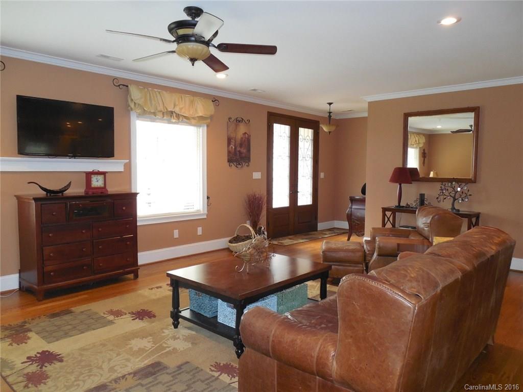 Riverwalk - Residential