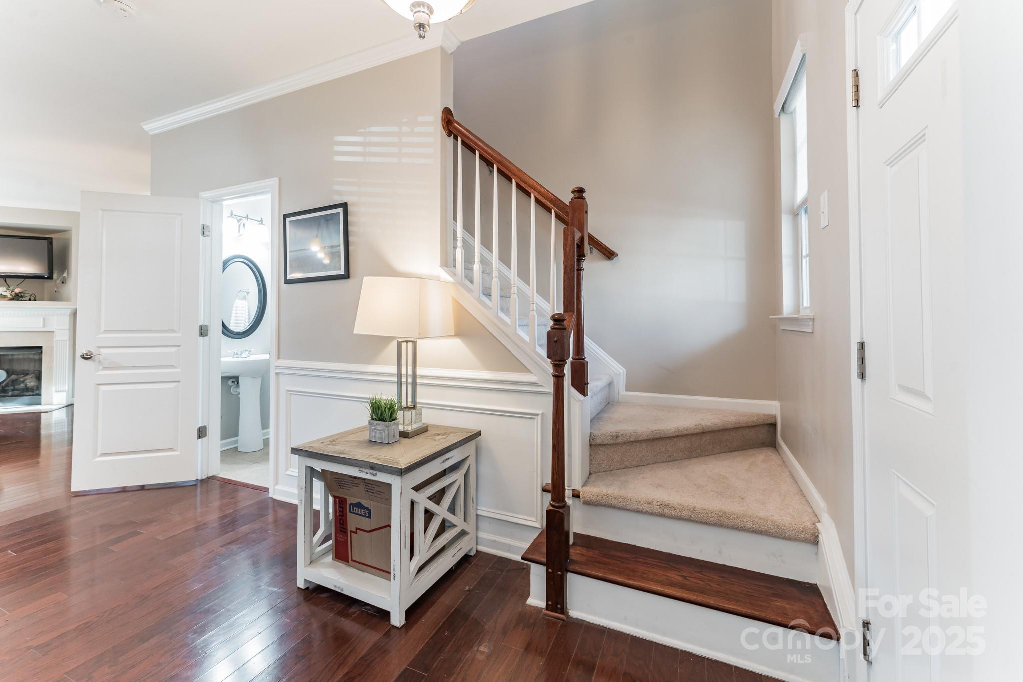 8009 Whitehawk Hill Road