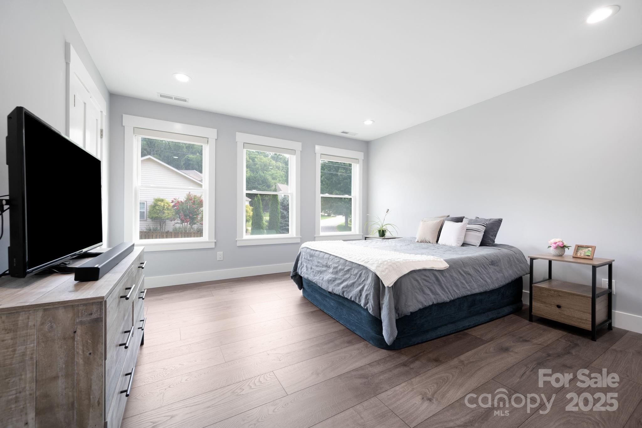 Ledbridge Vista - Residential