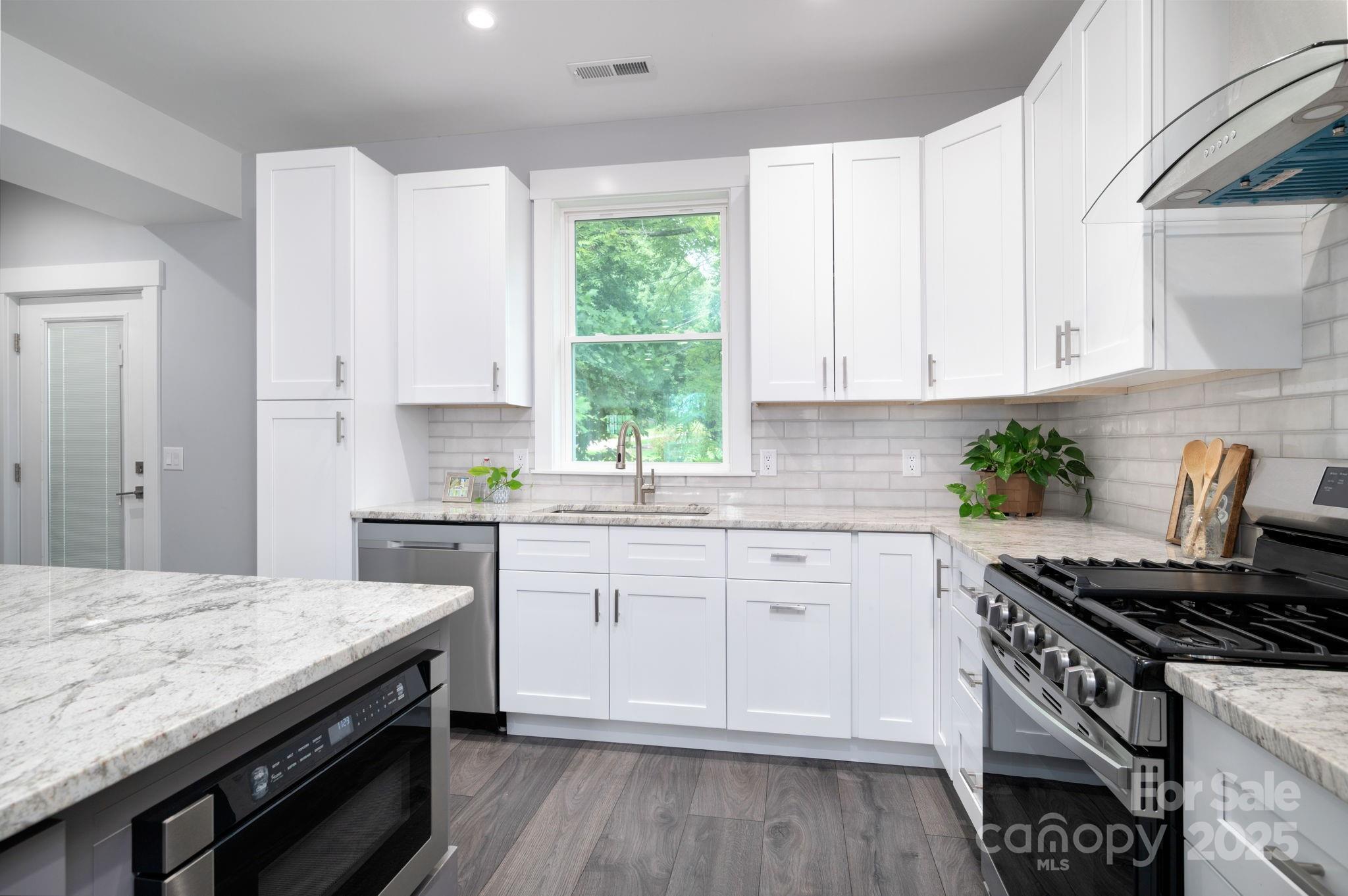 Ledbridge Vista - Residential