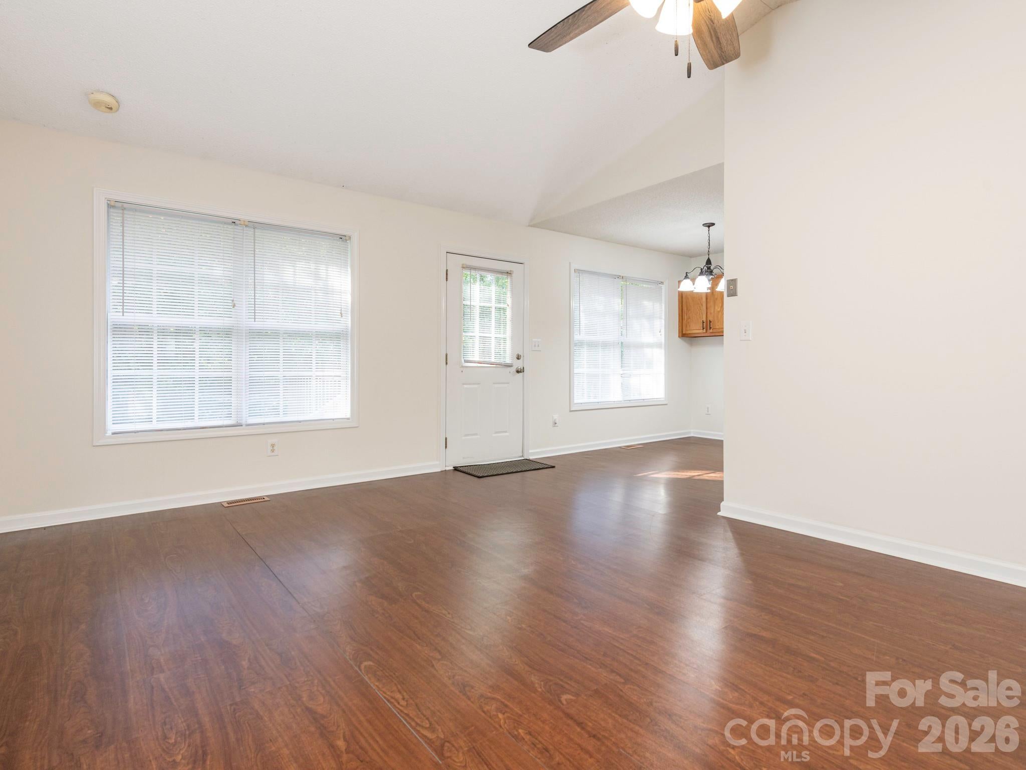 239 Candle Court NW