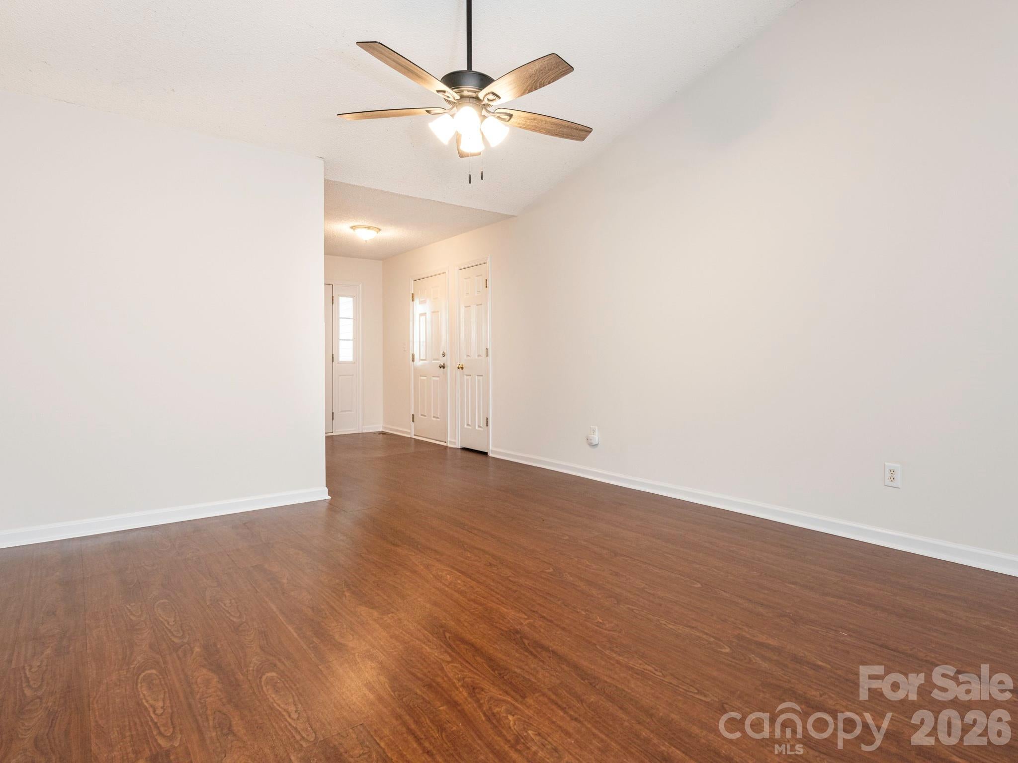 239 Candle Court NW