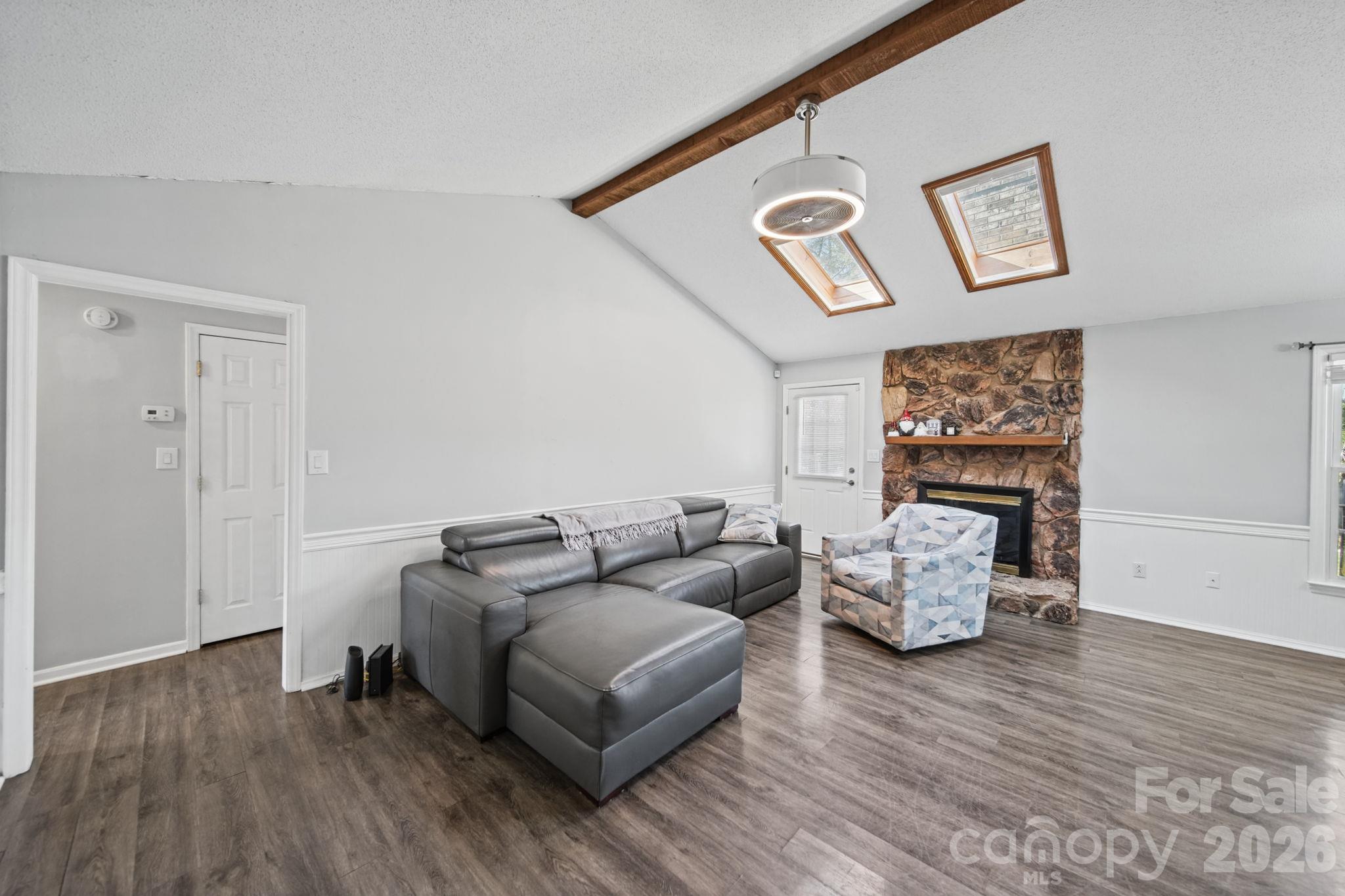 2638 Castle Hill Road