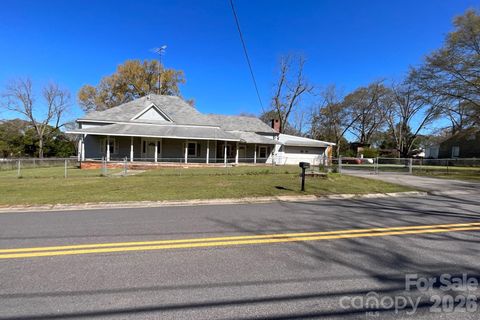 412 W Liberty Street Winnsboro SC 29180