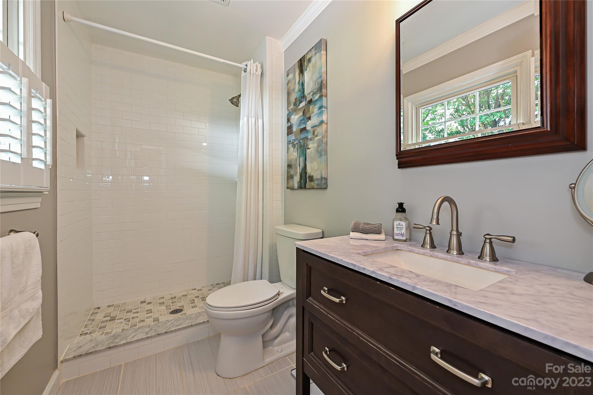 SARDIS WOODS - Residential