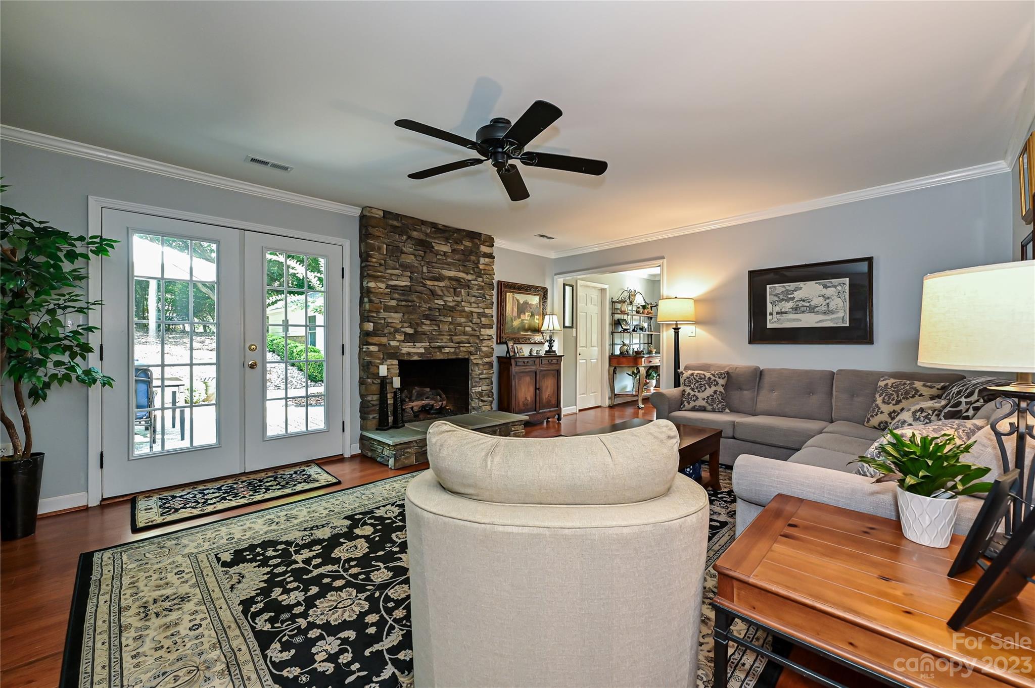 SARDIS WOODS - Residential