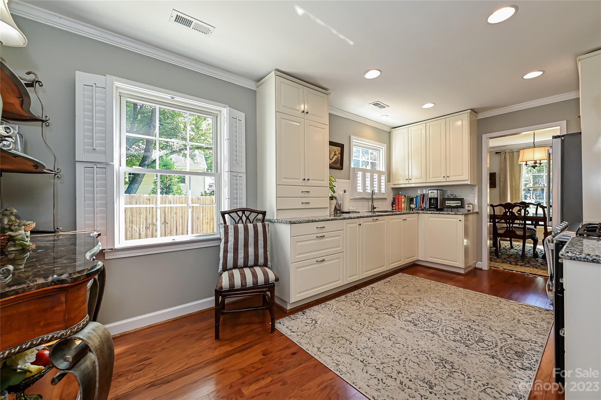 SARDIS WOODS - Residential