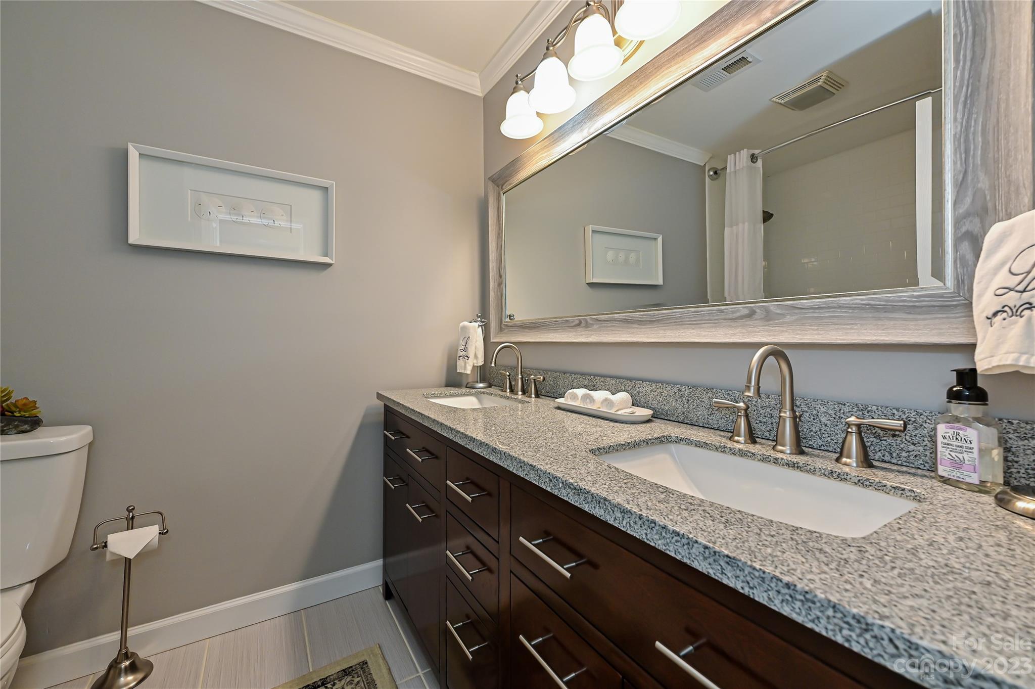 SARDIS WOODS - Residential