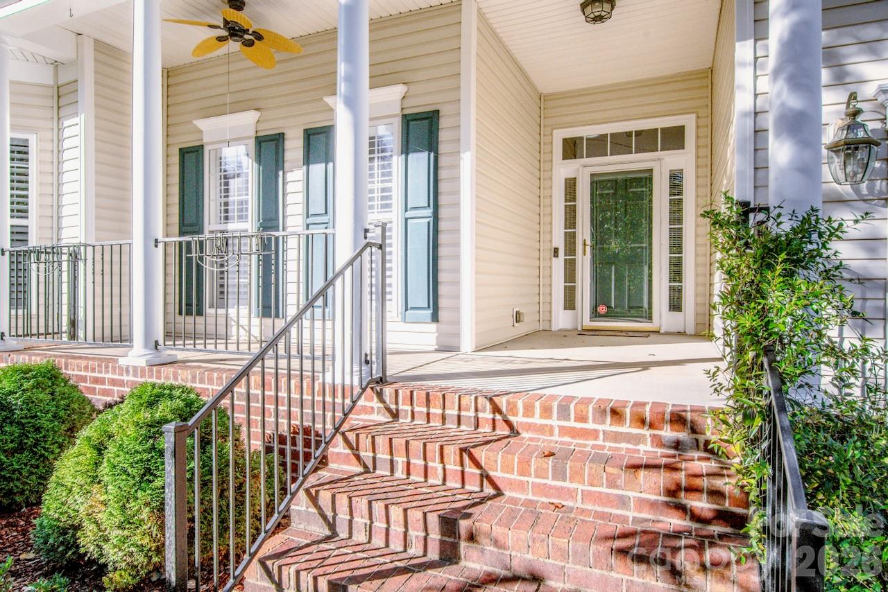 7157 Sedgebrook Drive W