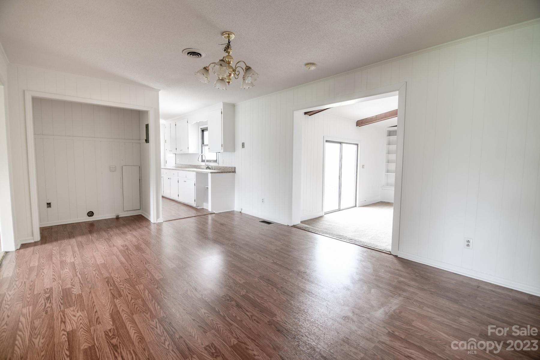 Southern Terrace - Residential
