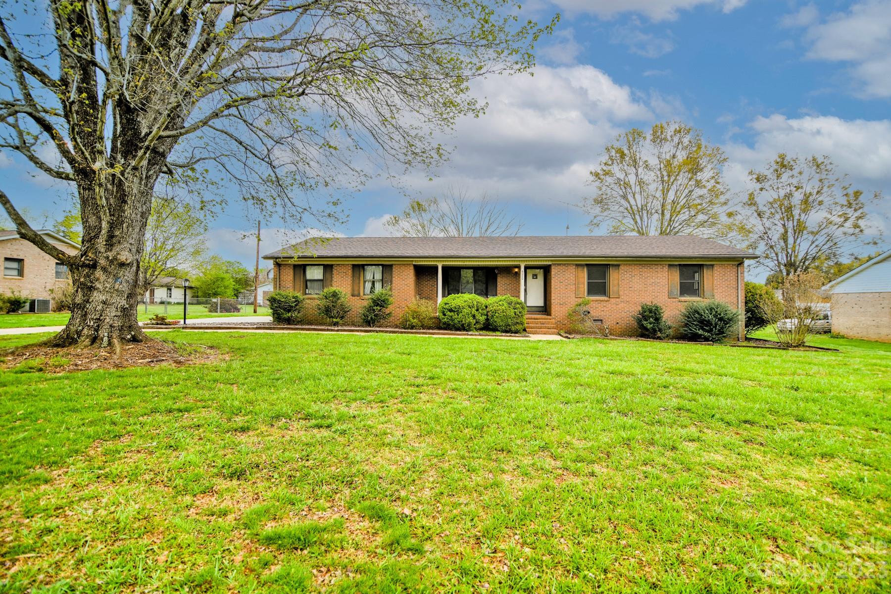 Southern Terrace - Residential